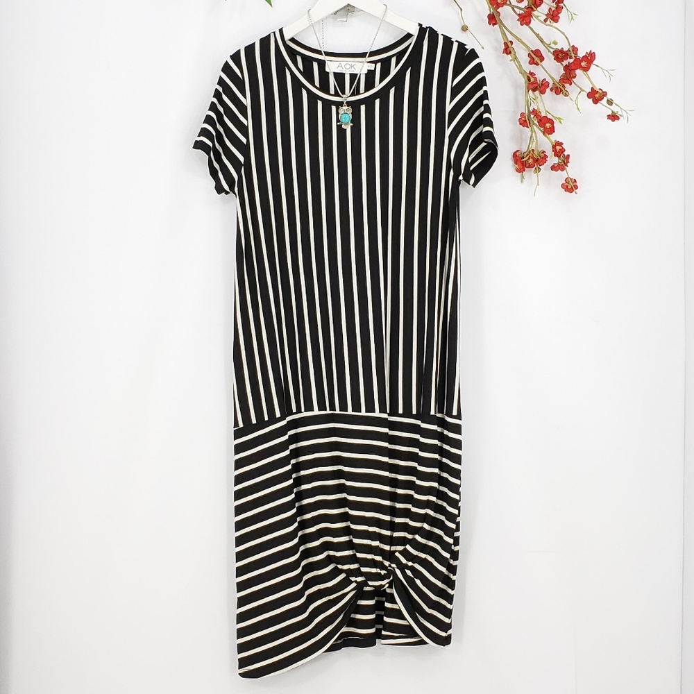 NWT Black & Ivory Striped Knit Midi Dress - Picture 5 of 9